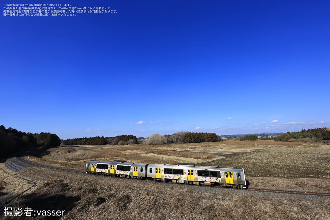 【JR東】「忍たま乱太郎ラッピング車両」を使用した団体臨時列車「里山アドベンチャー」が運転の拡大写真