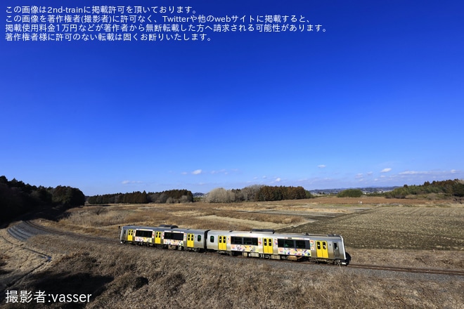 JR東】「忍たま乱太郎ラッピング車両」を使用した団体臨時列車「里山