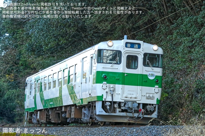 【錦川】定期列車にキハ40形を運行を不明で撮影した写真