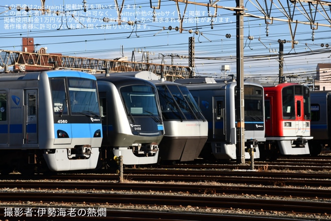 を海老名車両基地で撮影した写真