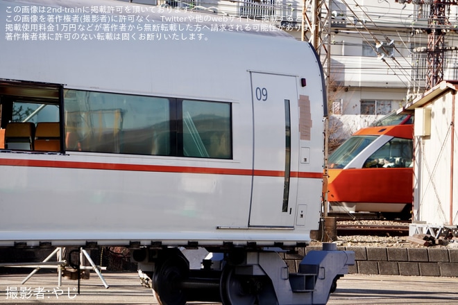 【小田急】50001編成8,9号車解体現場見学ツアーが開催を大野総合車両所で撮影した写真