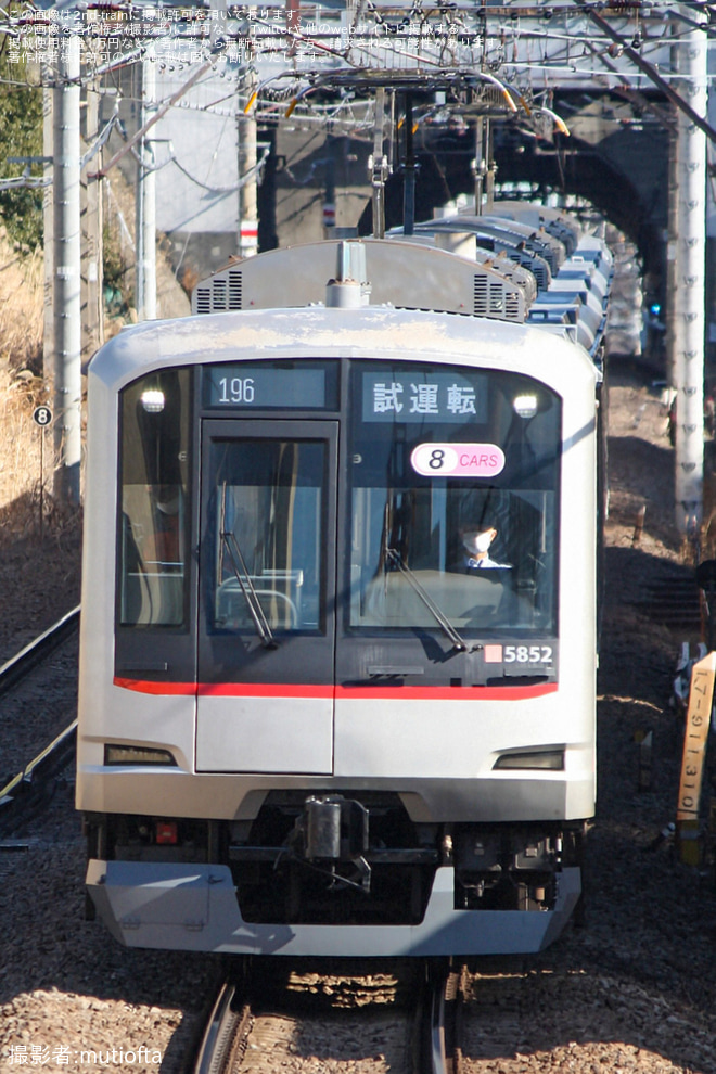 【東急】5050系5152F長津田車両工場出場試運転(202601)をたまプラーザ駅で撮影した写真