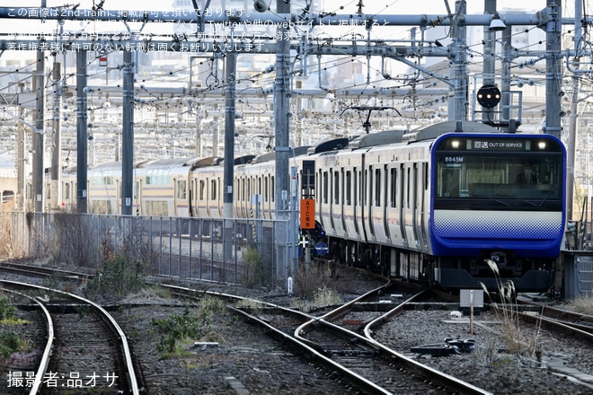 【JR東】E235系クラF-15編成東京総合車両センター出場回送を不明で撮影した写真