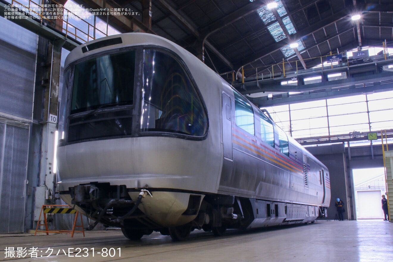 【JR東】長野総合車両センター「211系横須賀色編成 お披露目撮影会」開催の拡大写真