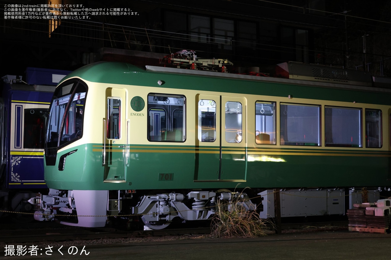 【江ノ電】新型車両700形701Fが本線上で夜間試運転を実施の拡大写真