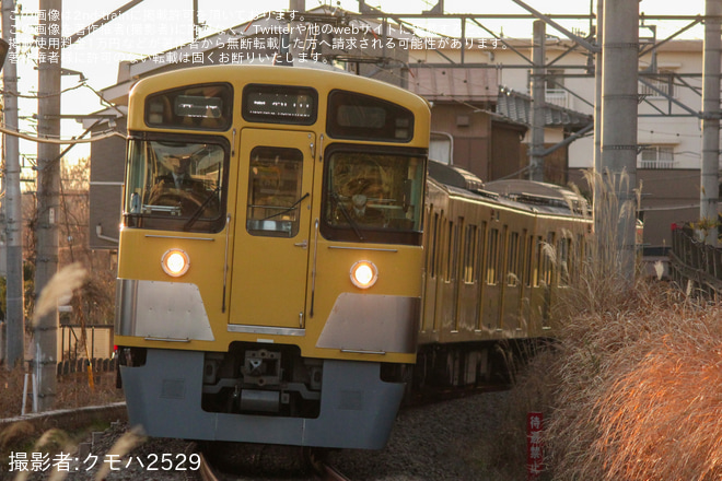 【西武】2000系2545Fの行先・種別表示器がフルカラーLED化を西武園～東村山間で撮影した写真