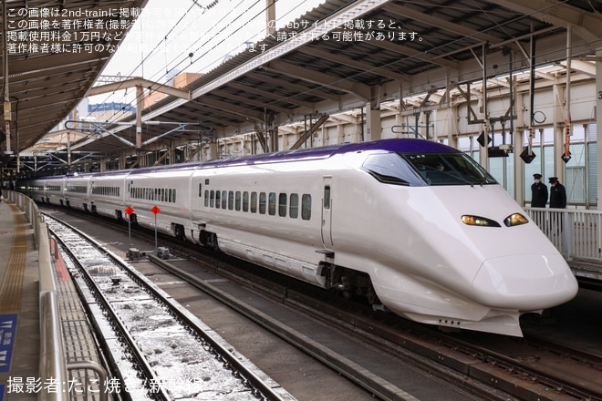 【JR東】荷物専用新幹線（はこビュン向け）に改造されたE3系L69編成が東北新幹線で試運転 - 仙台駅にて撮影