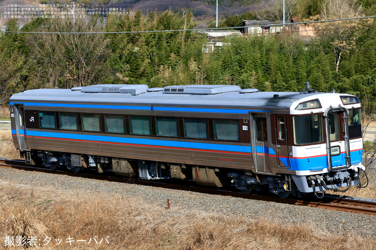 【JR四】キハ185系キハ185-3107が検査を終えて多度津工場出場の拡大写真