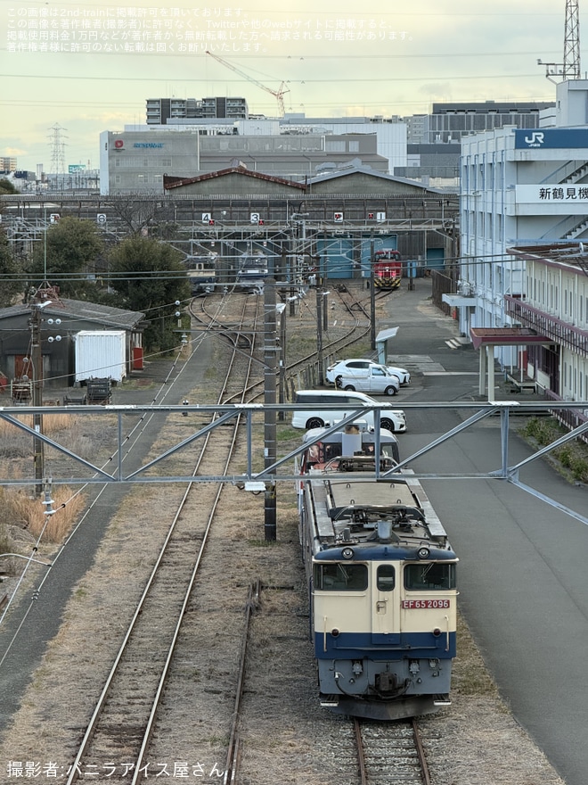 【JR貨】EF65-2096無架線地帯へ移動を不明で撮影した写真