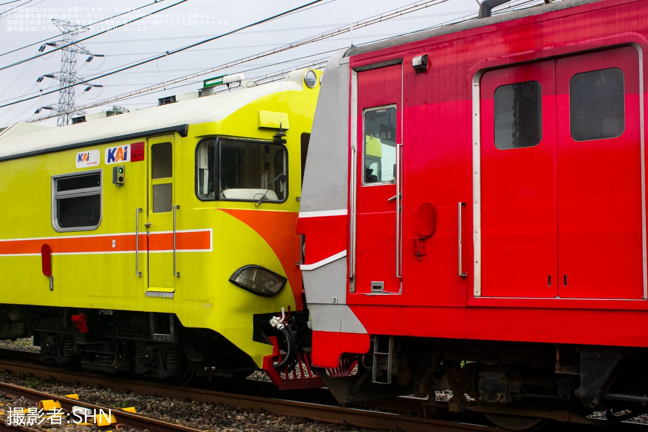 【KCI】元東京メトロ6000系6119FがBukit Duri車両基地から再び牽引され回送の拡大写真