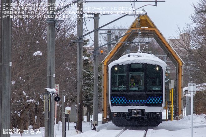 【JR東】仙石線のE131系800番台センN13編成がJ-TREC新津事業所を出場し試運転（4枚目）