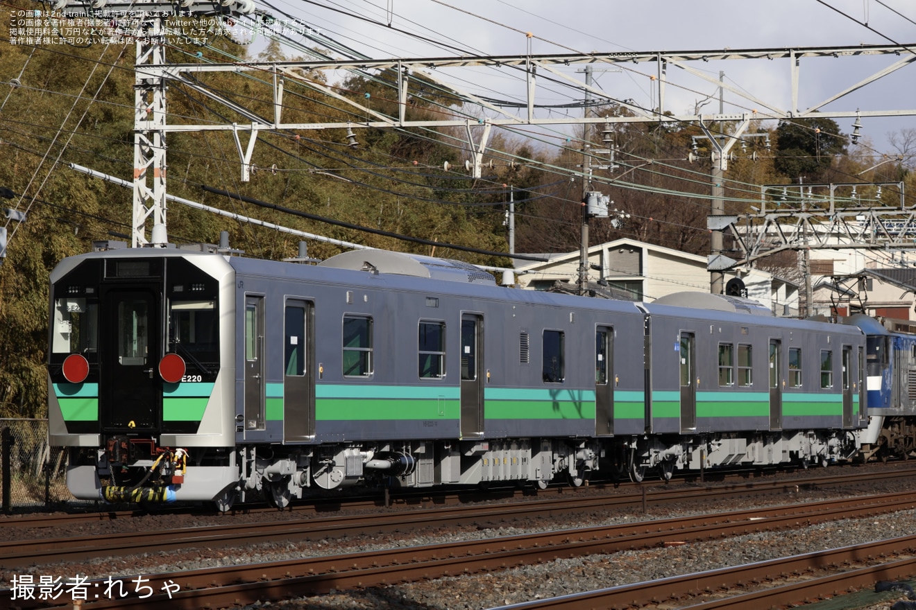 【JR東】HB-E220系(HB-E221/222-14)[高崎地区向け最終編成]川崎車両出場甲種輸送の拡大写真