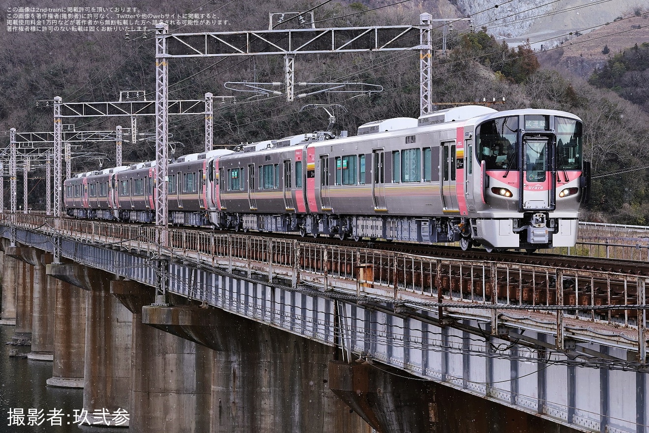 【JR西】227系500番台H2編成＋H3編成＋H4編成岡山地区で試運転の拡大写真