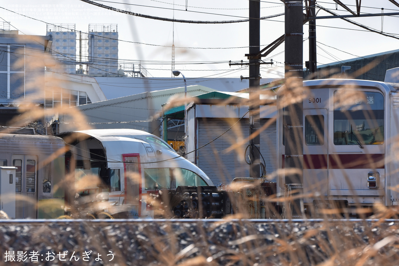 【小田急】50000形50001F 50901号車が大野総合車両所より搬出の拡大写真