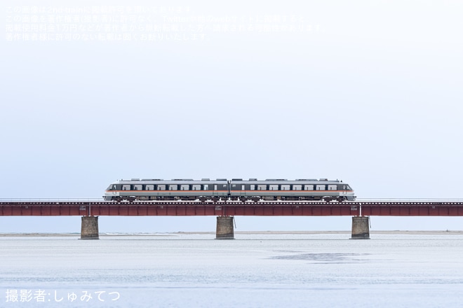 【京都丹後】KTR8500形(元JR東海キハ85系)が宮舞線で日中試運転を不明で撮影した写真