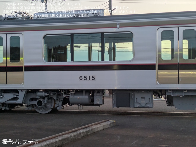 【神鉄】新造車6500系6515Fの三田方2両が搬入される - 市場駅にて撮影