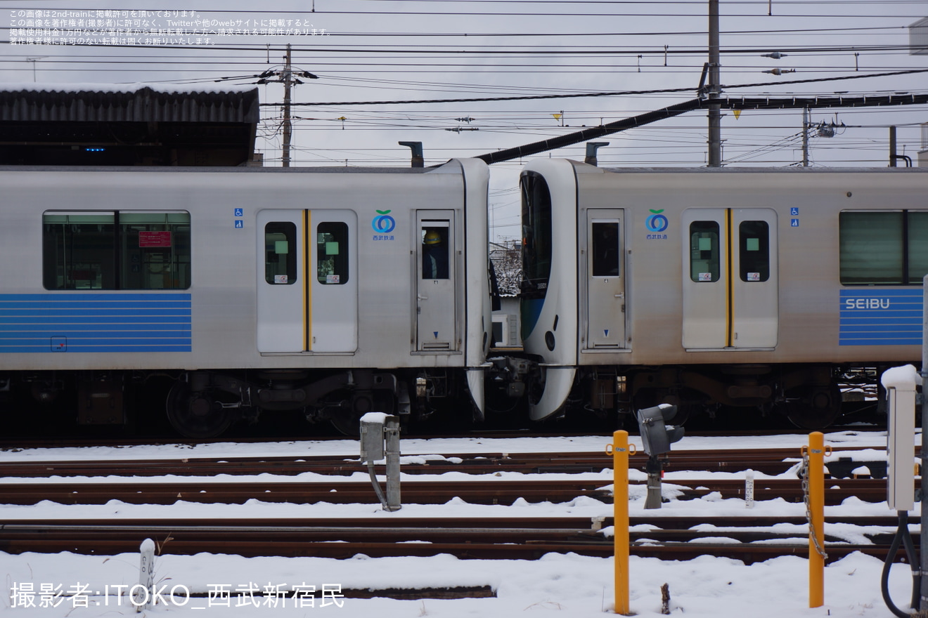 【西武】30000系38101F故障に伴う18両編成による救援回送の拡大写真