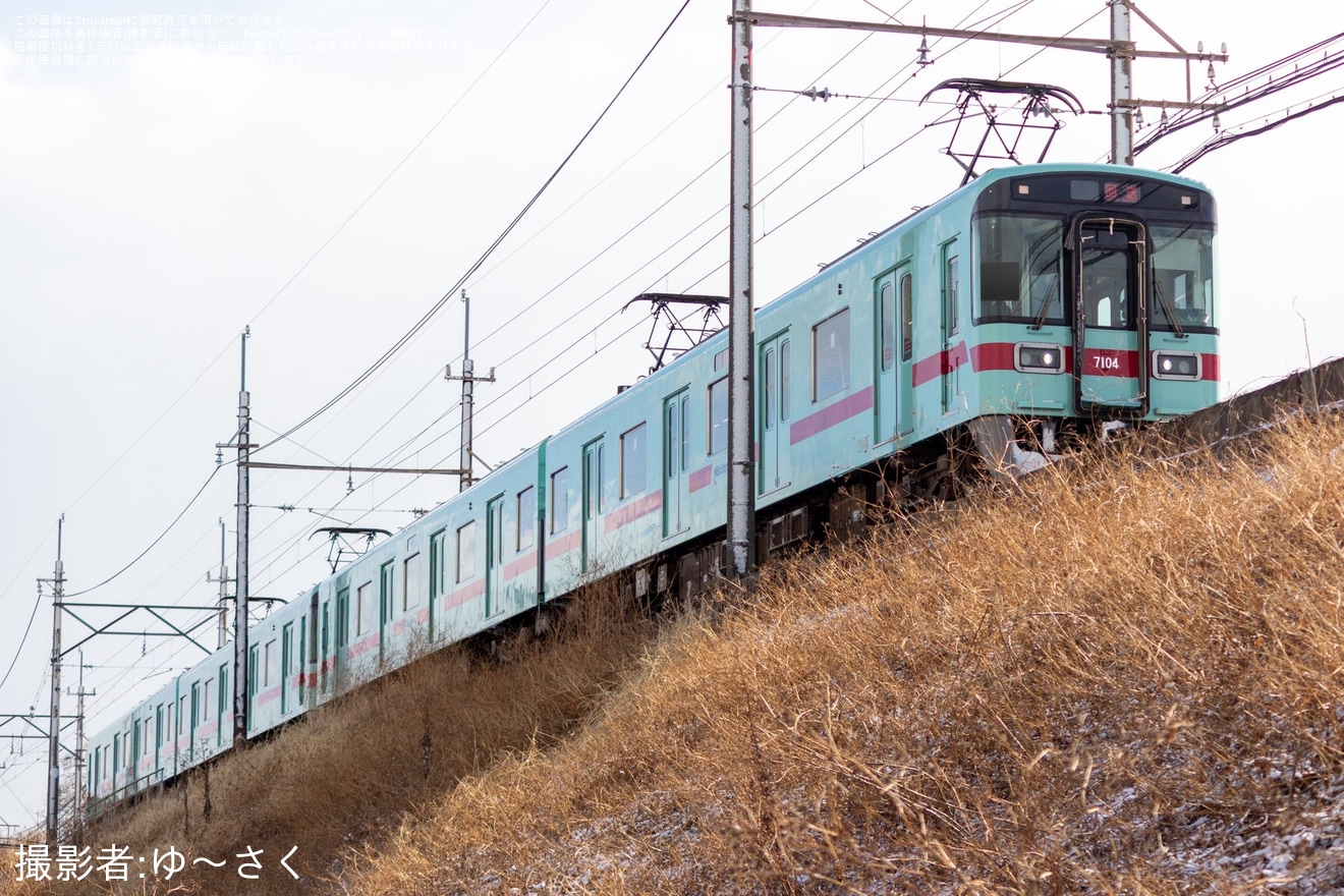 【西鉄】7000形7104Fが7000形7103Fにより救援回送の拡大写真