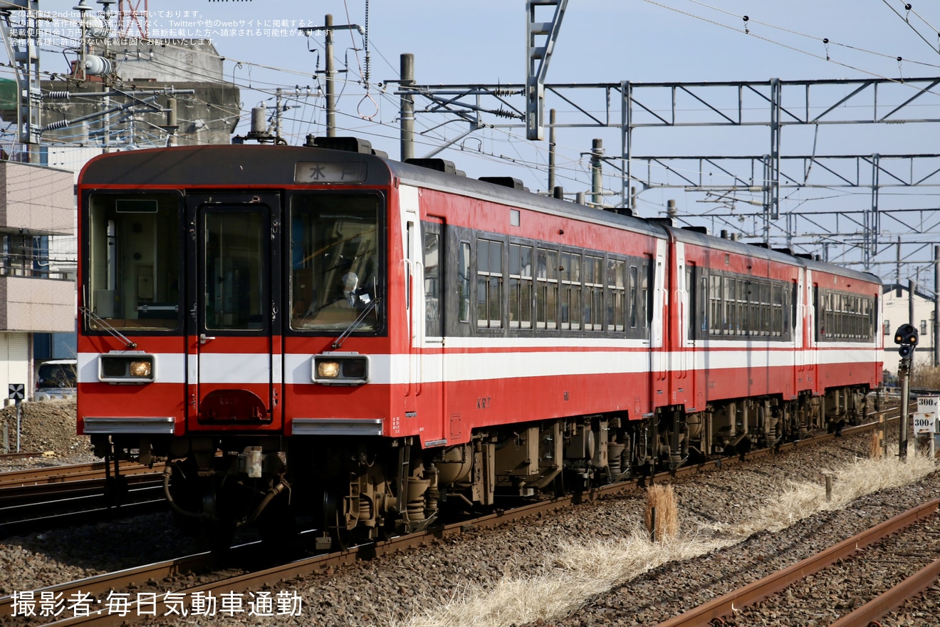 【鹿臨】Jリーグ開催に伴う増結運転で6000形オリジナル色3連で運転の拡大写真