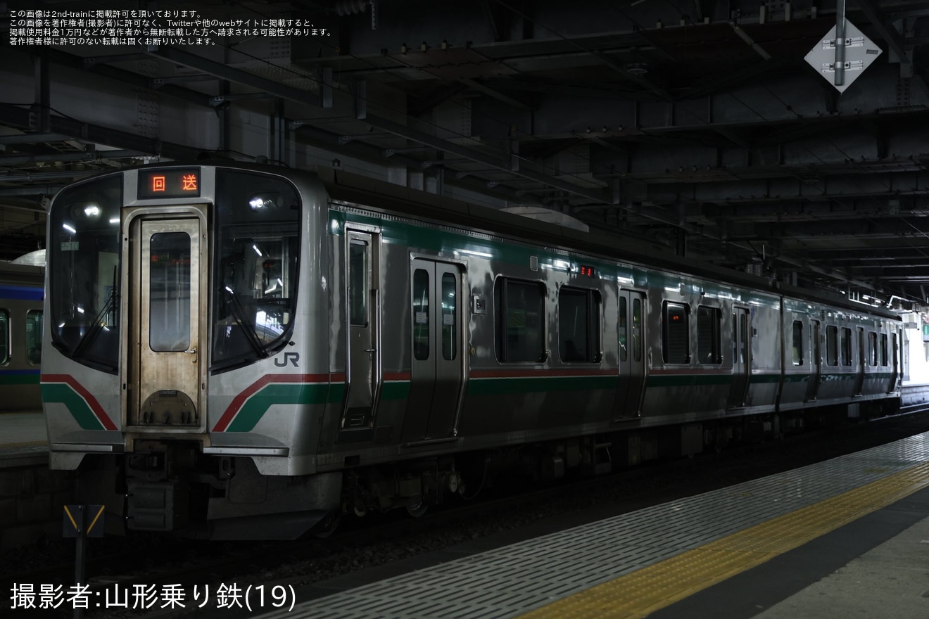 【JR東】E721系P-10編成(ワンマン対応車) 郡山総合車両センターへ入場のため回送の拡大写真