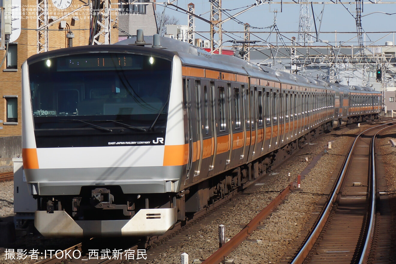 【JR東】E233系T20編成が東京総合車両センターを出場の拡大写真