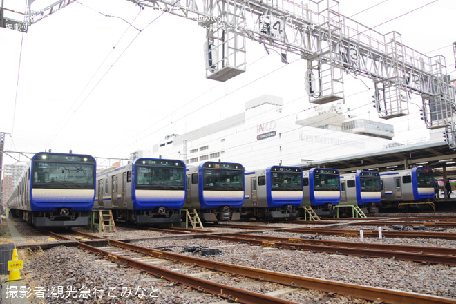 【JR東】E235系1000番台「横須賀線・総武快速線 電車撮影会@錦糸町電留線」開催を錦糸町電留線で撮影した写真