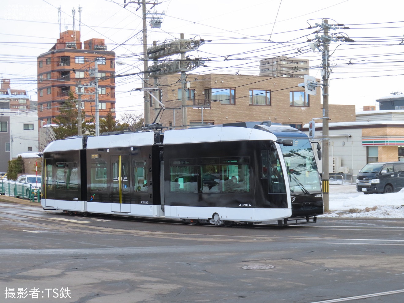 【札幌市交】A1200形A1212が運行開始の拡大写真