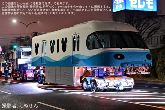 【舞浜リ】リゾートライナー (Type C)第103編成宗吾参道車両基地から陸送を不明で撮影した写真