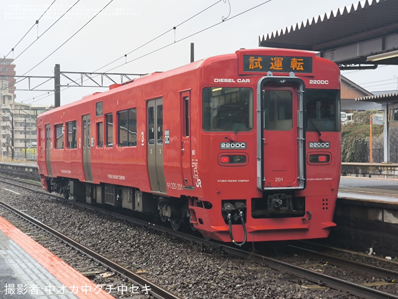 【JR九】キハ220-201小倉総合車両センター出場の拡大写真