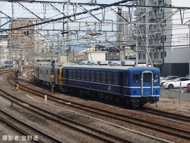 【JR東】「SL伴走車オヤ12見学会」開催を高崎駅で撮影した写真