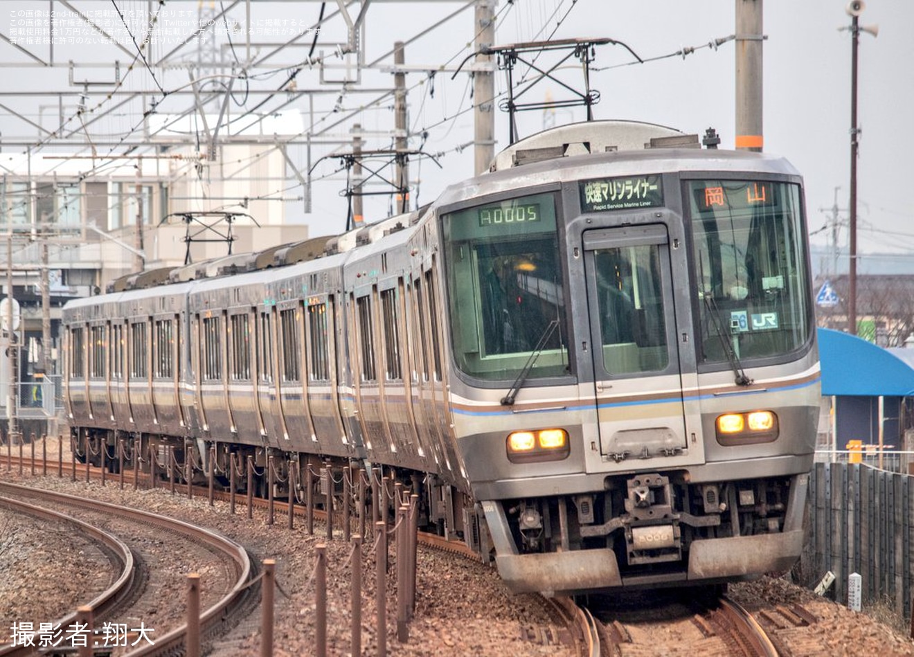 【JR四】快速マリンライナー8号がグリーン車なしの6両で走行の拡大写真
