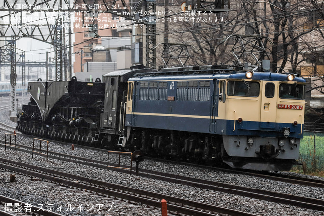 【JR貨】シキ611B1が宇都宮へ回送 - 川口駅にて撮影