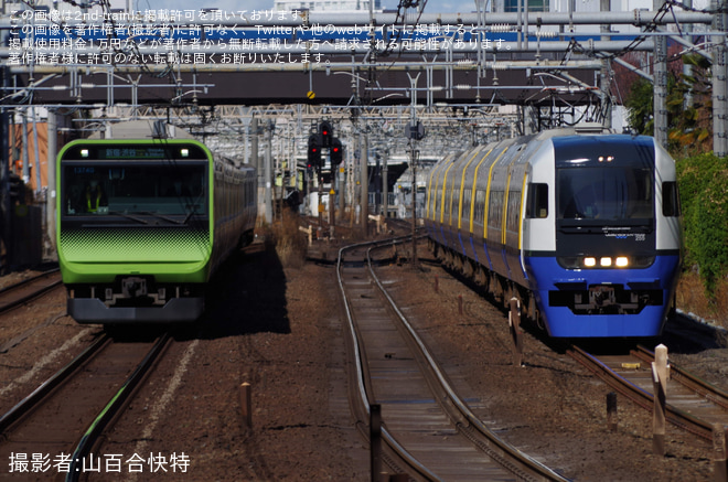 【JR東】255系マリBe-03編成 大宮総合車両センター出場回送(202603) - 目白駅にて撮影