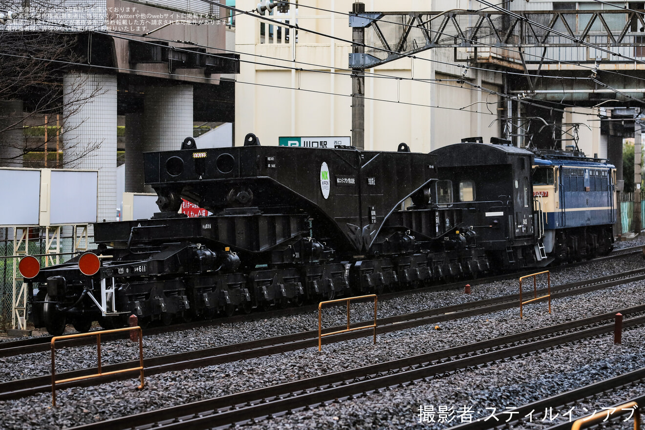 【JR貨】シキ611B1が宇都宮へ回送の拡大写真