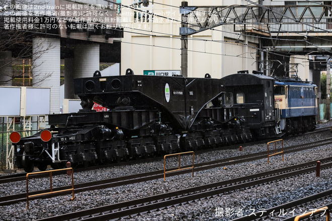【JR貨】シキ611B1が宇都宮へ回送 - 川口駅にて撮影