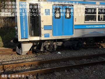 【富士山麓】田野倉駅で6000系6002編成が脱線か クハ6052先頭部のみ脱輪のような状態に