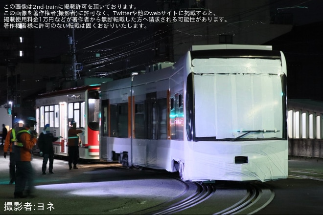 【地鉄】T100形5次車「サントラム」T105号車の陸送・搬入（4枚目）