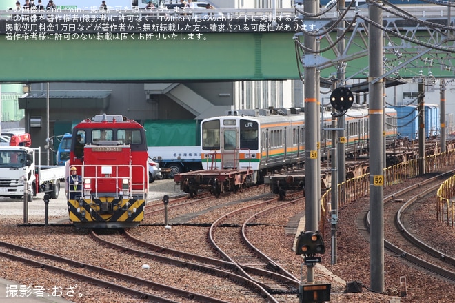 【JR海】213系H2編成+H3編成+H12編成が稲沢で構内入換を不明で撮影した写真