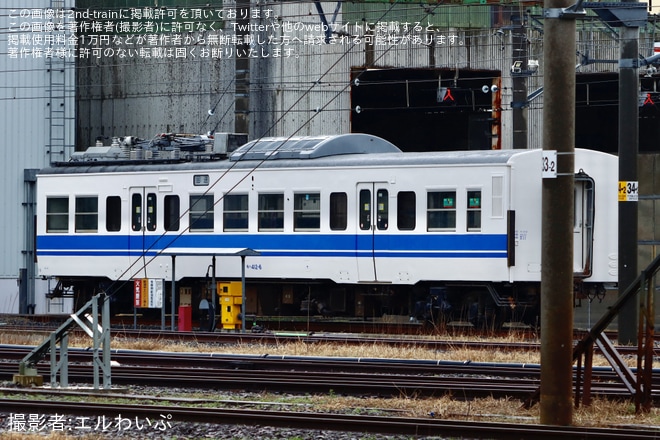 【トキ鉄】413系・455系のうち「交直流急行色」から「新北陸色」に塗装変更されたモハ412-6が姿を現すを不明で撮影した写真