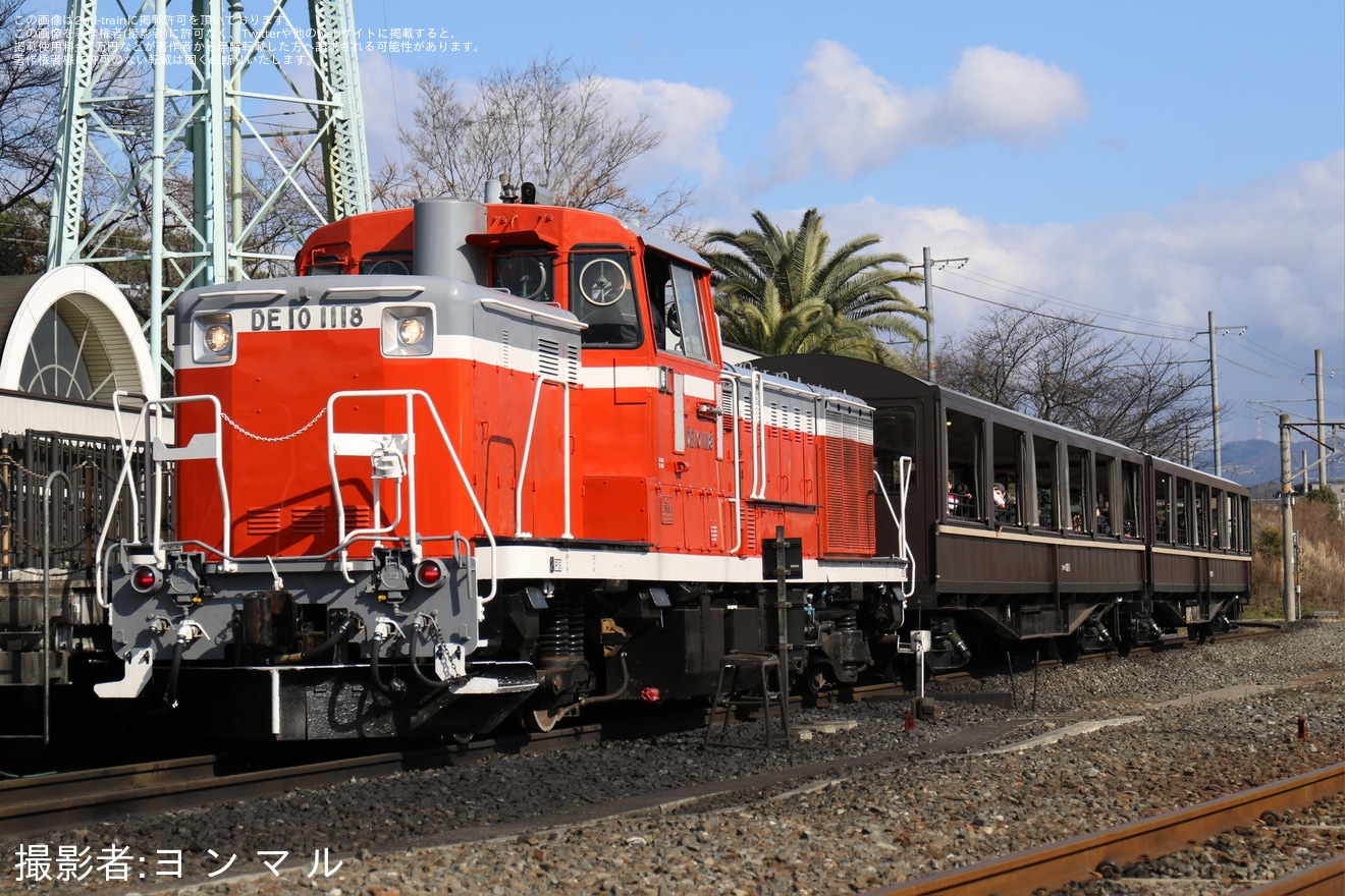 【JR西】京都鉄道博物館 「SLスチーム号」のけん引機関車にDE10使用の拡大写真