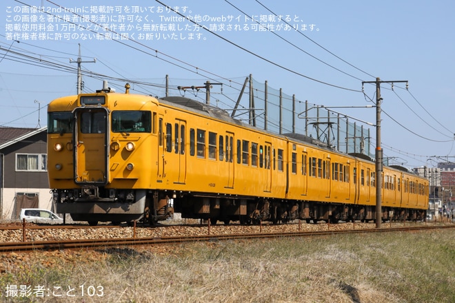 【JR西】115系A-07編成廃車回送を不明で撮影した写真