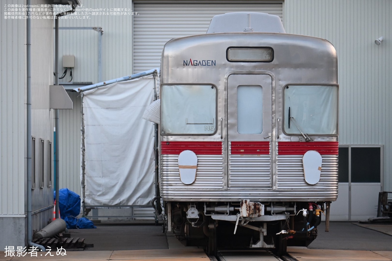 【長電】3500系(元営団地下鉄日比谷線3000系)N6編成の前照灯位置に白いシートが貼られるの拡大写真