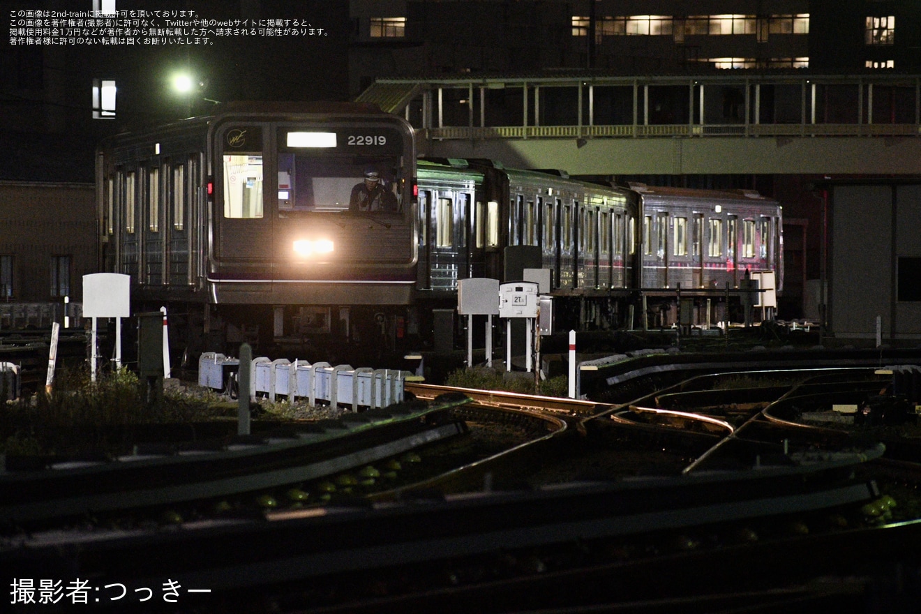 【大阪メトロ】22系22619F(新20系未更新車最後の編成)が大日検車区から森之宮検車区を経由し緑木車両工場へ回送の拡大写真