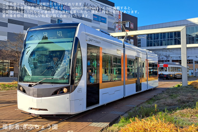 【地鉄】T100形105号を使用した貸切を富山～電鉄富山駅・エスタ前間で撮影した写真
