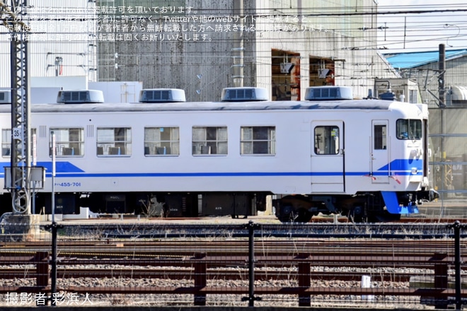 【トキ鉄】413系・455系のうち「交直流急行色」から「新北陸色」に塗装変更されたクハ455-701が姿を現すを不明で撮影した写真