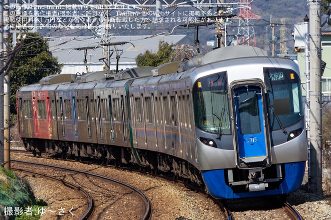 【西鉄】3000形3018編成「水都」が通常仕様の3015編成と連結して運転を不明で撮影した写真