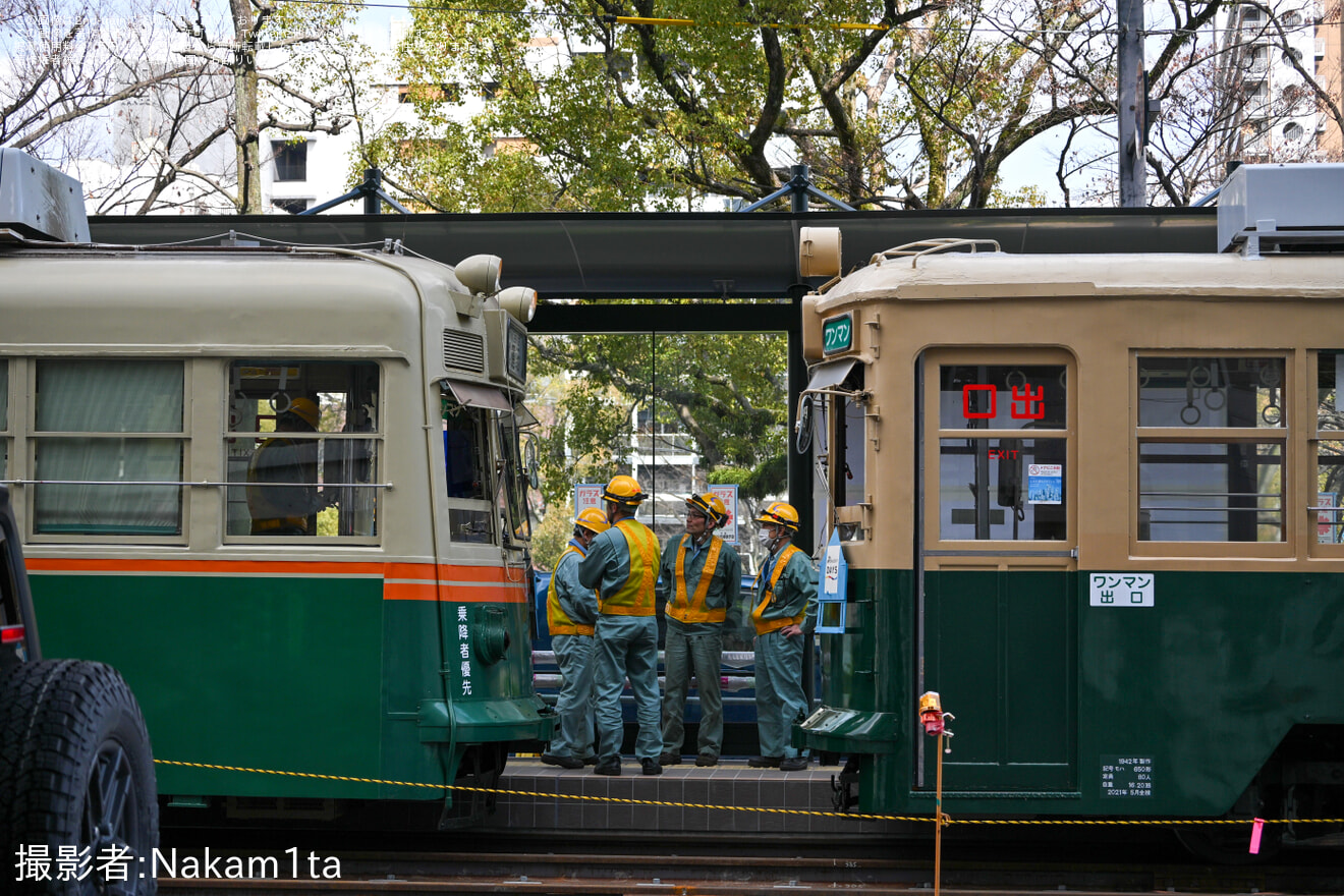 【広電】650形651号と1900形1901号が連結した状態で循環線の試運転を実施の拡大写真