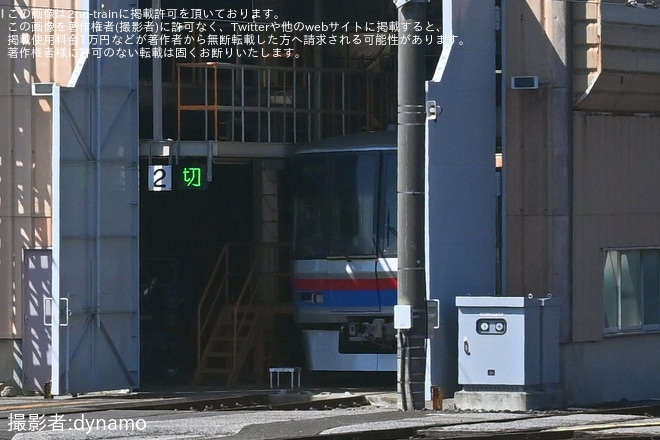 【京成】8900形8928Fが京成標準色へ（2枚目）