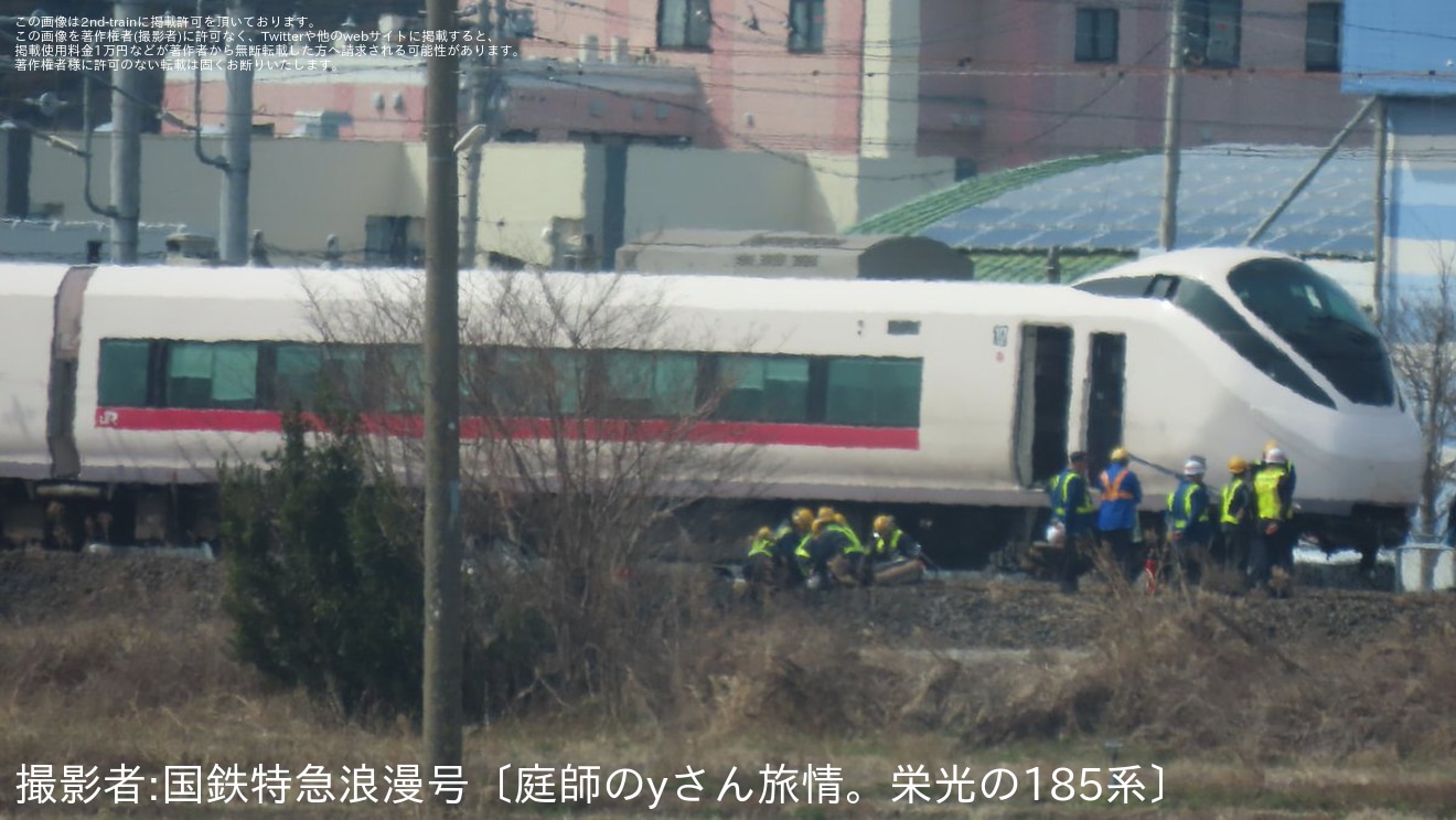 【JR東】E657系K2編成が常磐線の内原駅付近で乗用車と衝突する事故に遭遇の拡大写真