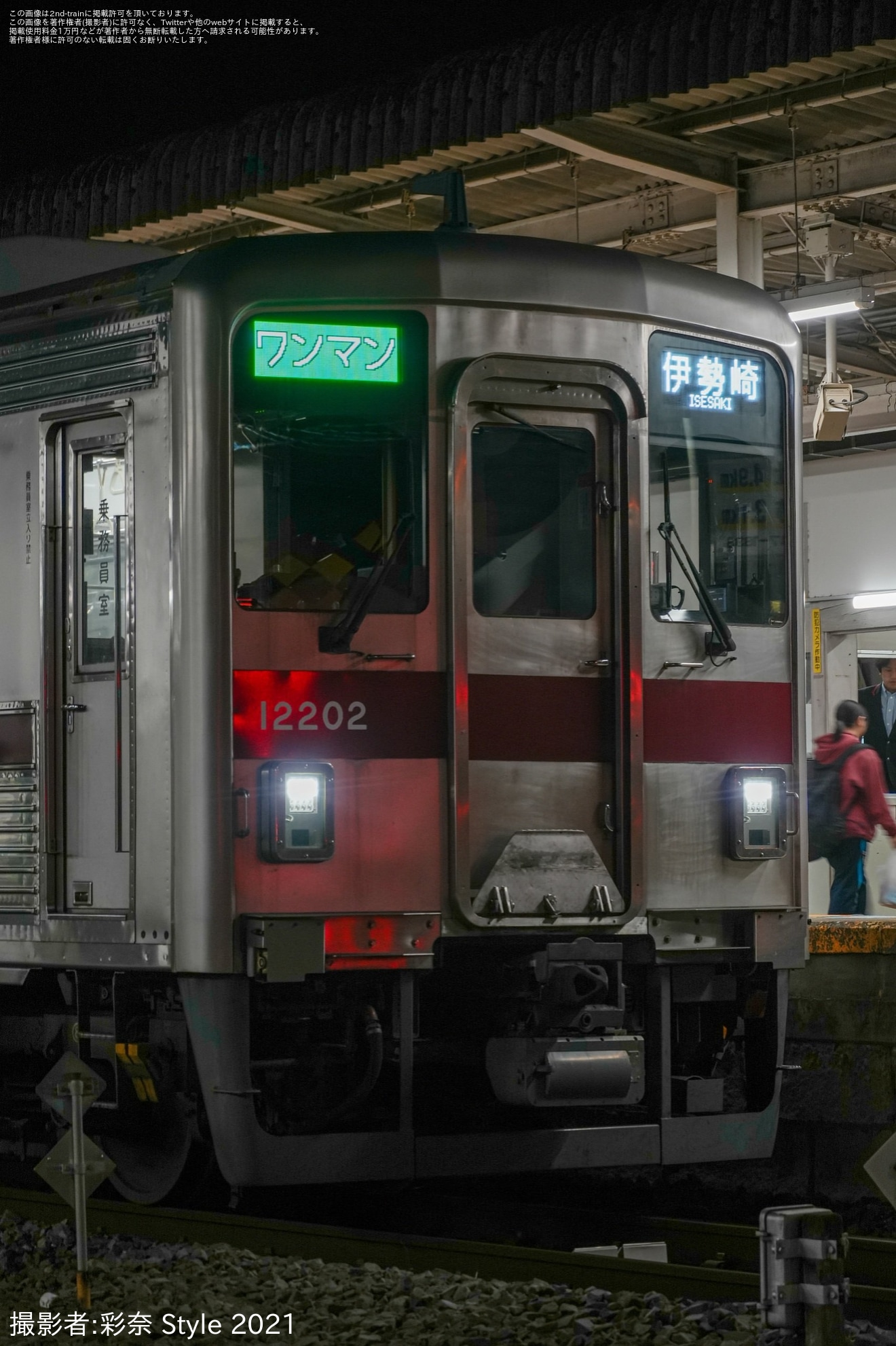 【東武】伊勢崎地区のローカル列車に10000系、10030型が充当開始の拡大写真
